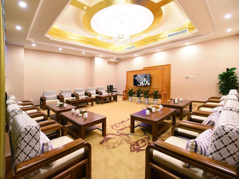 Чанша: Vienna International Hotel Changsha Ziwei Road