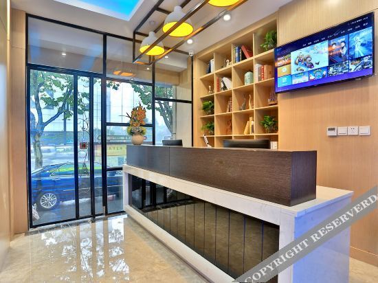Ханчжоу: Hangzhou Jiuqi Hotel West Lake Music Fountain Shop