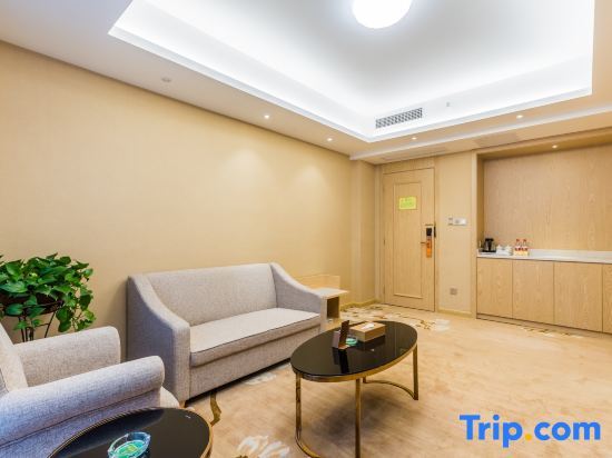 Фошань: Vienna International Hotel Guangdong Foshan  Shishan Nanhai Sports Center