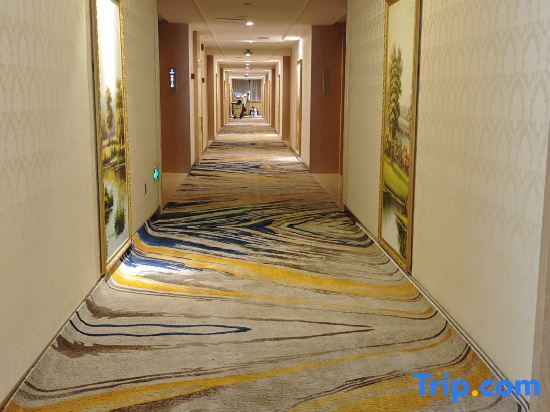 Фошань: Vienna International Hotel Guangdong Foshan  Shishan Nanhai Sports Center