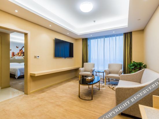 Фошань: Vienna International Hotel Guangdong Foshan  Shishan Nanhai Sports Center