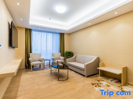 Фошань: Vienna International Hotel Guangdong Foshan  Shishan Nanhai Sports Center