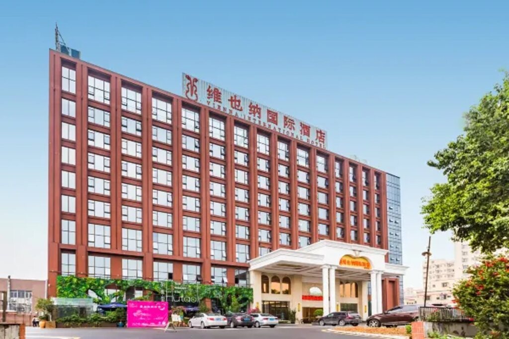 Фошань: Vienna International Hotel Guangdong Foshan  Shishan Nanhai Sports Center