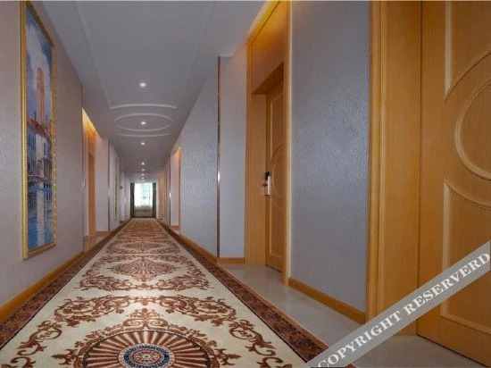 Чжаоцин: Vienna Hotel (Sihui Tianguangxu)