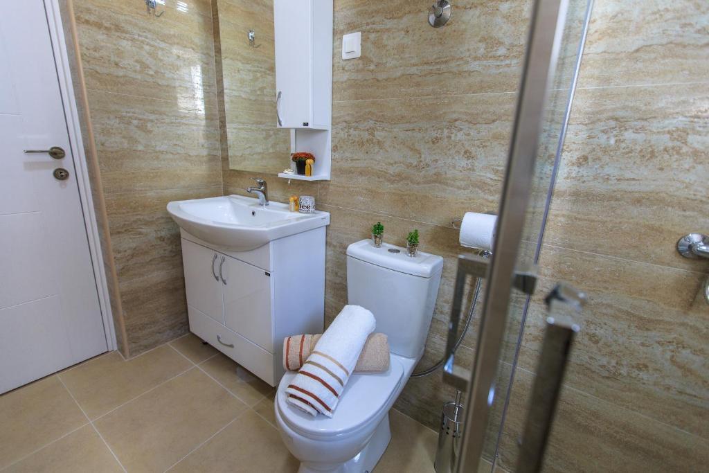 Сутоморе: Apartments Royal Lux