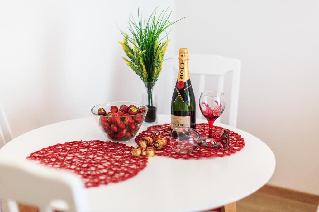 Сутоморе: Apartments Royal Lux