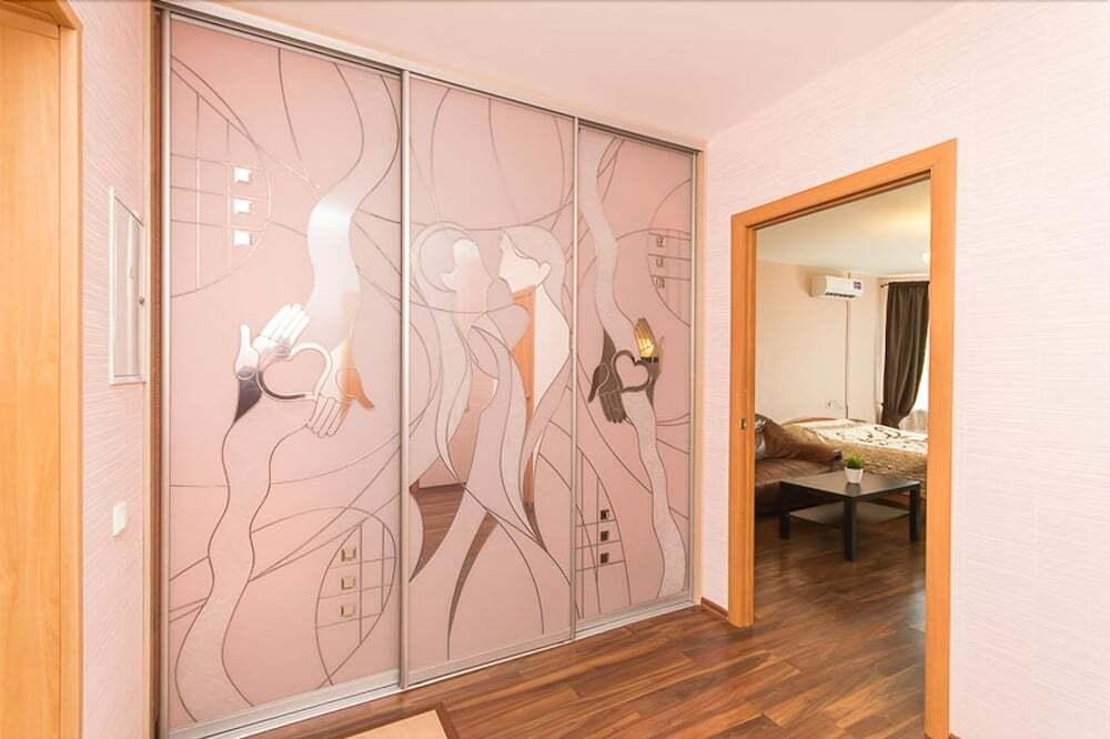 Нижний Новгород: Apartments on Karla Marksa 56