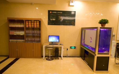Хецзе: JUNYI Hotel Shandong Heze Dongming County Government Building