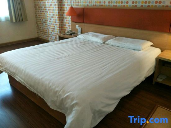Ухань: Home Inn Luoshinan
