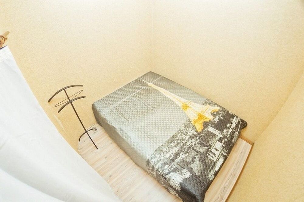 Нижний Новгород: Apartments on Gorkogo square 1