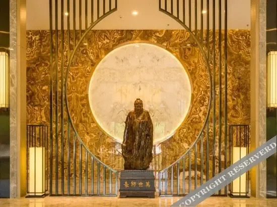 Фучжоу: Min Yuan Hotel (Minjiang College Academic Exchange Center)