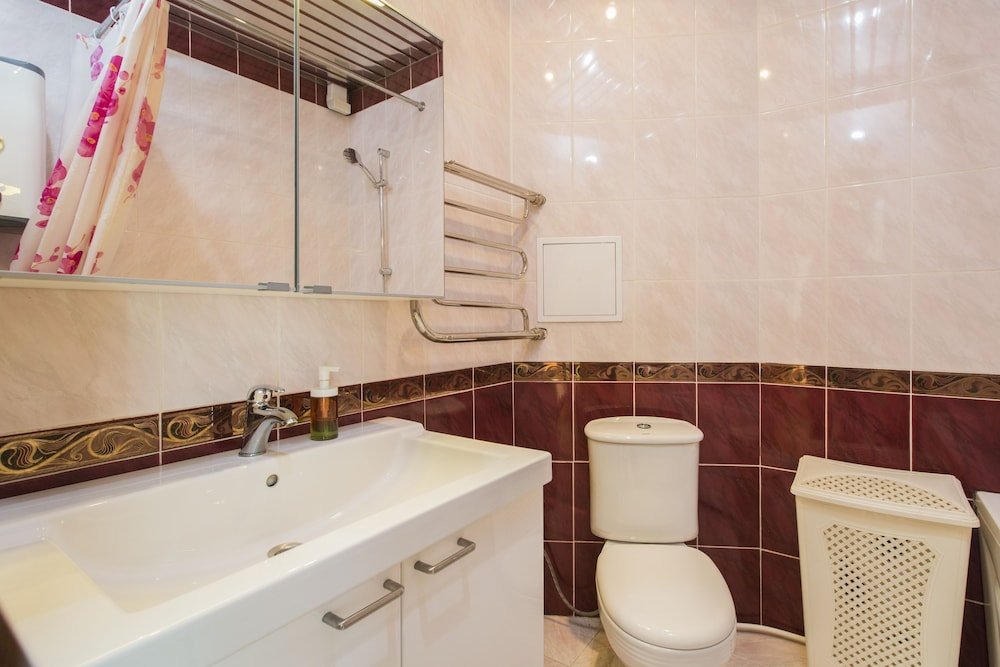 Нижний Новгород: Apartments on Studenaya 68A - apt 9