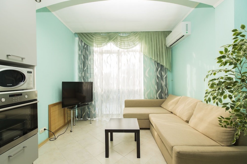 Нижний Новгород: Apartments on Studenaya 68A - apt 9