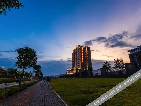 Наньнин: Vienna Hotels (Nanning University Road, Guangxi College of Finance and Economics)