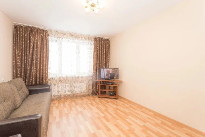 Нижний Новгород: Apartments on Volzhskaya embankment 25