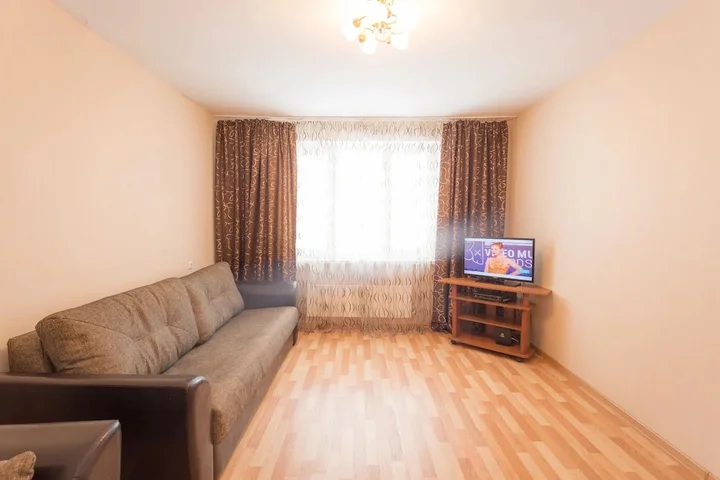 Нижний Новгород: Apartments on Volzhskaya embankment 25