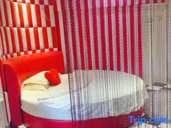 Уху: Caifu Express Hotel