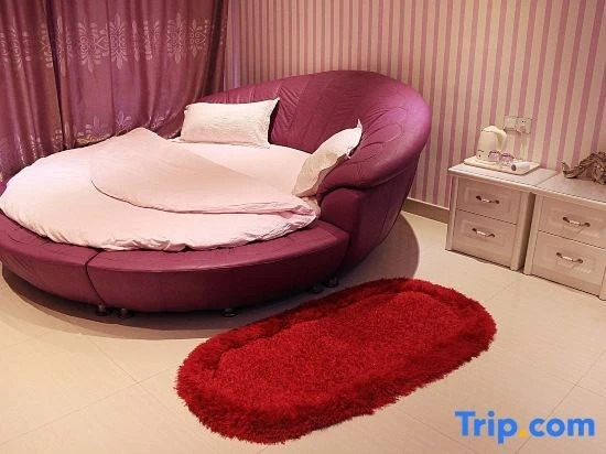 Уху: Caifu Express Hotel