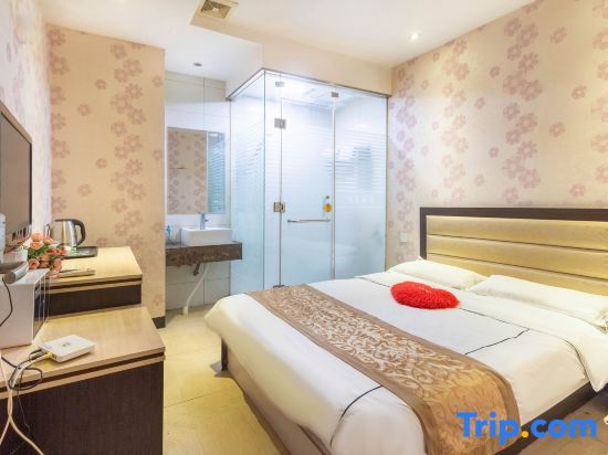 Уху: Caifu Express Hotel