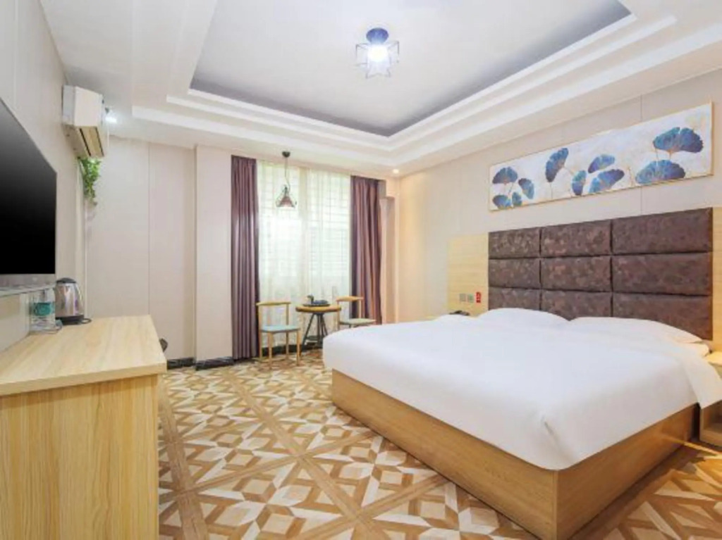 Golden Fashion Hotel — фото 2