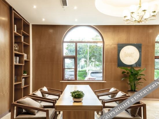 Цюйцзин: Jinshun Tianhua Hotel (Qujing Wanda Store)
