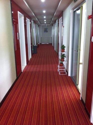 Thank Inn Chain Hotel Shandong Dezhou Qihe Sunshine Plaza — фото 1