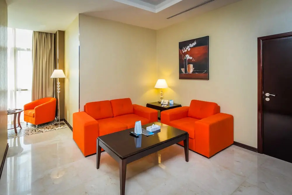 Абу-Даби: International Rotana Inn