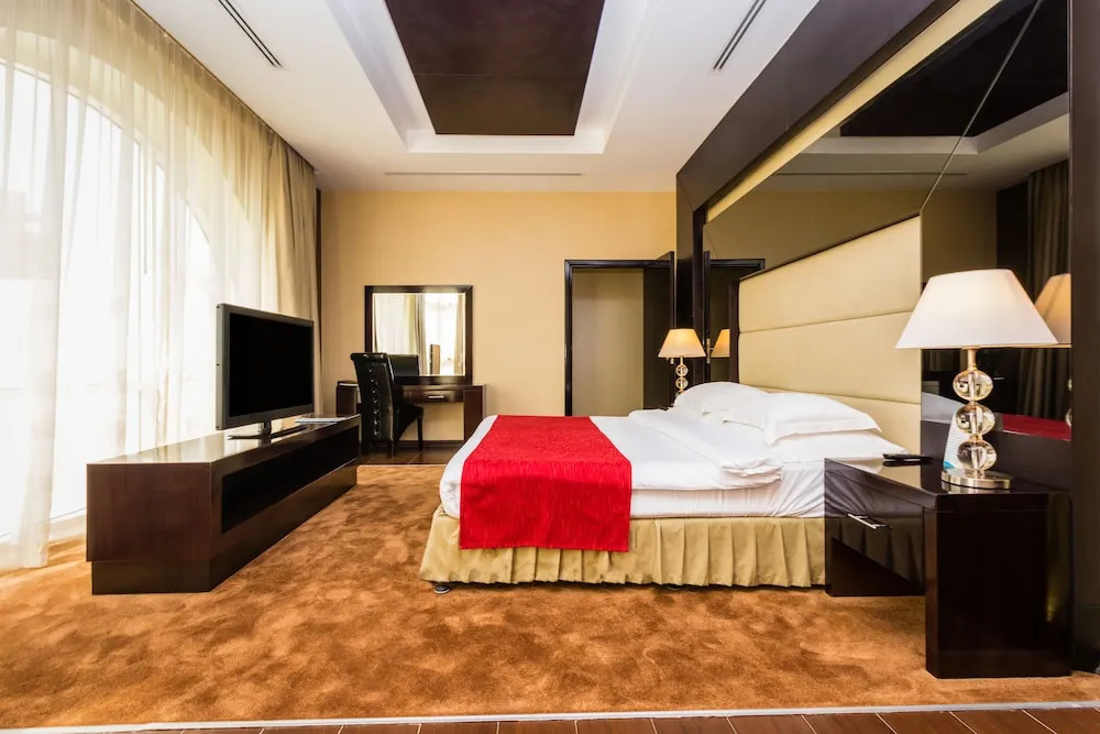 Абу-Даби: International Rotana Inn