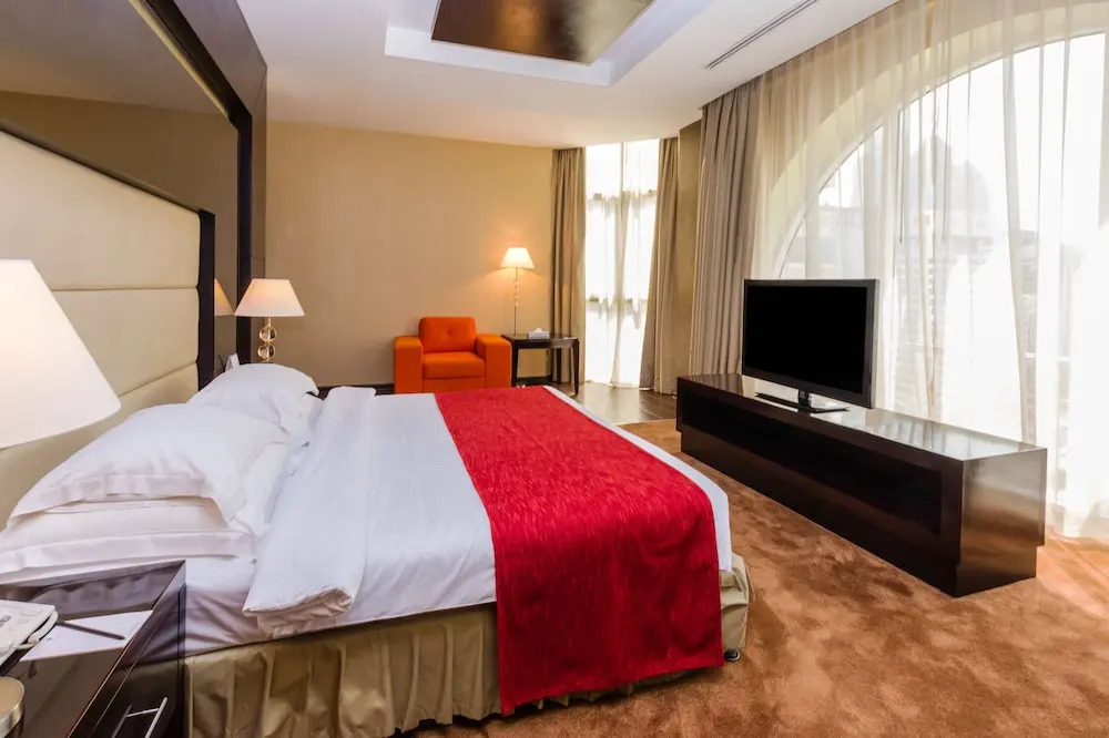 Абу-Даби: International Rotana Inn