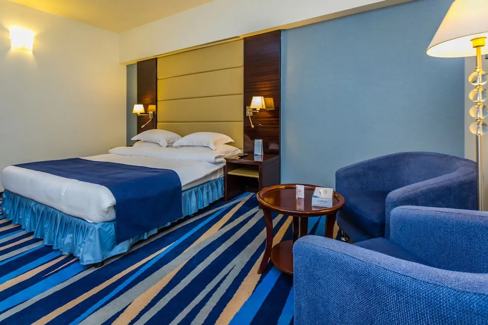 Абу-Даби: International Rotana Inn