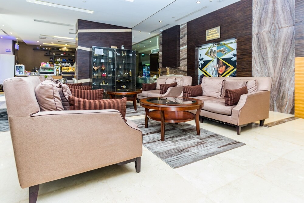 Абу-Даби: International Rotana Inn
