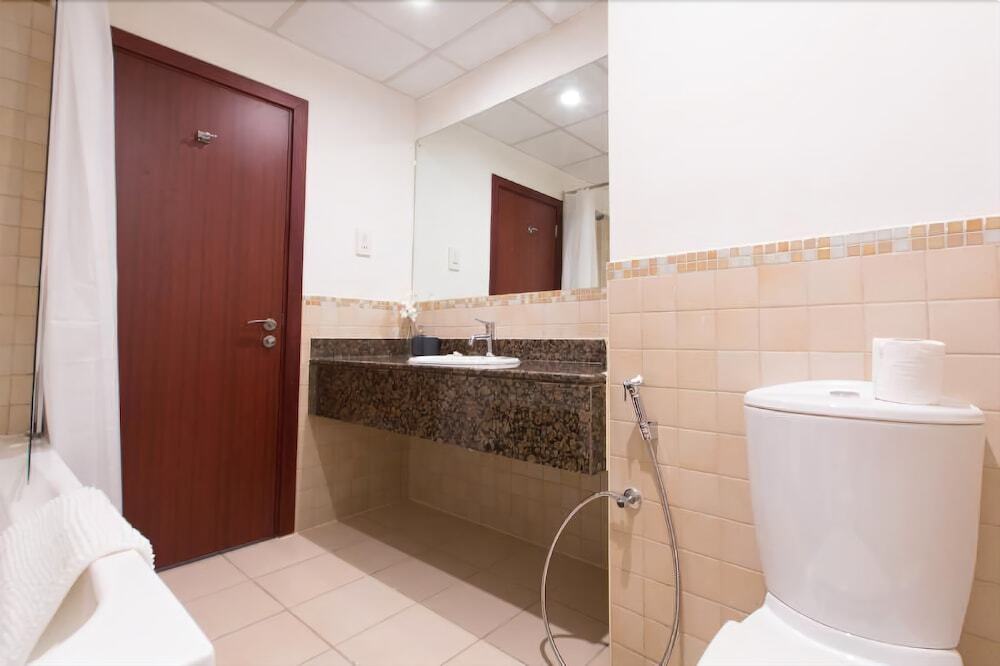 Дубай: Rojen Apartments