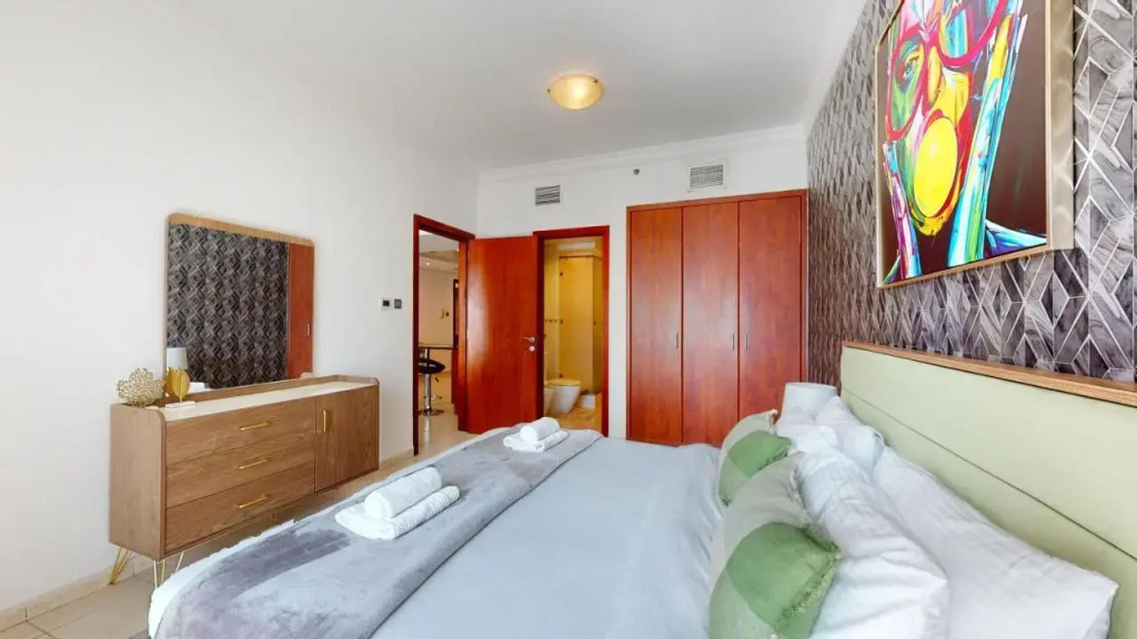 Lv38 - Elegant 2bhk in Lake View Tower — фото 6