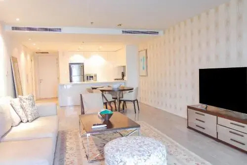 Дубай: Signature Holiday Homes - D1 Tower