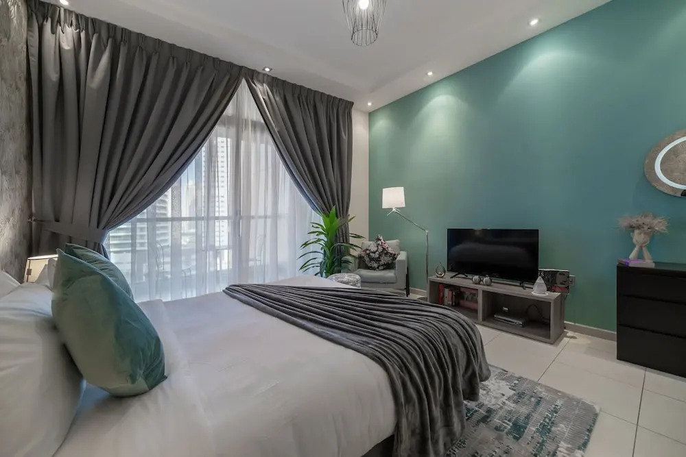 Дубай: Skyview Tower by Higuests Vacation Homes