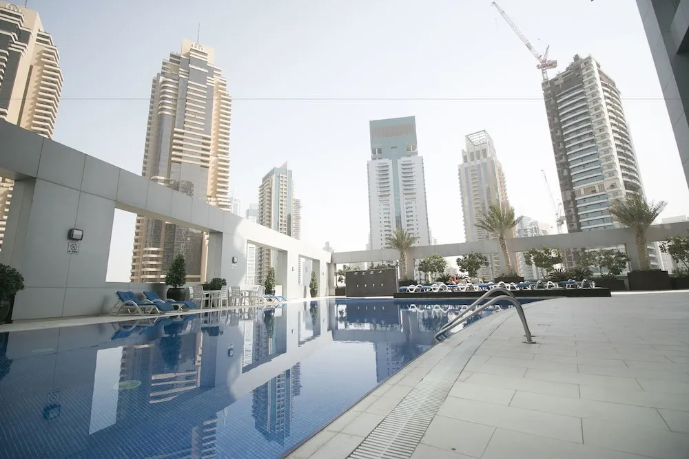 Дубай: Skyview Tower by Higuests Vacation Homes