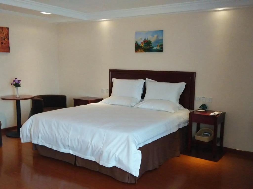 Пекин: Отель GreenTree Inn Beijing Fangshan Liangxiang University Town Hotel