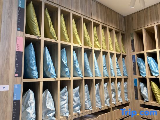 Пекин: Hanting Youjia Hotel(Beijing Guomao Jiulongshan Subway  store)
