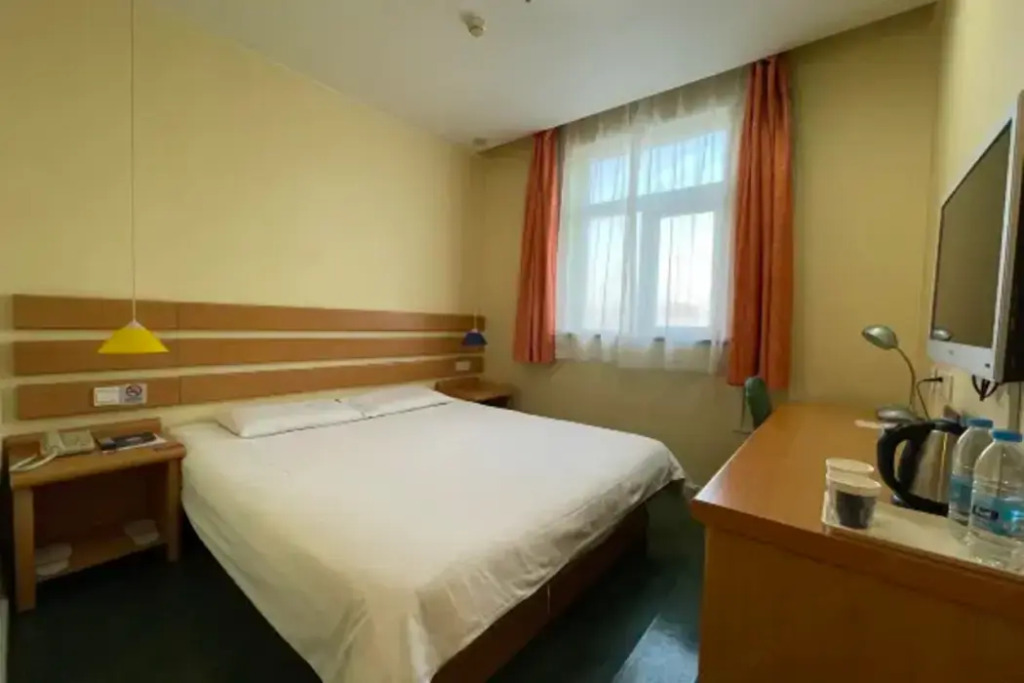 Пекин: Home Inn (Beijing Mentougou Shuangyu)