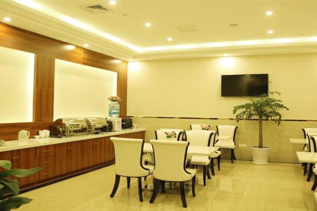 Лянфан: Vatica Langfang Wanda High-speed Railway Station Jianguo Road Hotel