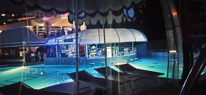 Сочи: SOCHI VIP Apartment Krymskaya 65b
