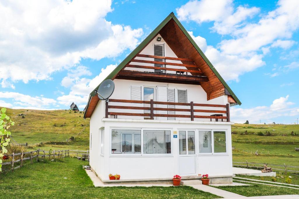Жабляк: Guest House SARA