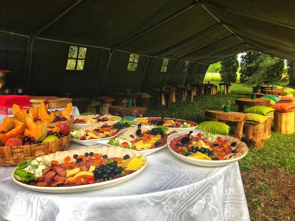 Жабляк: Guest House SARA