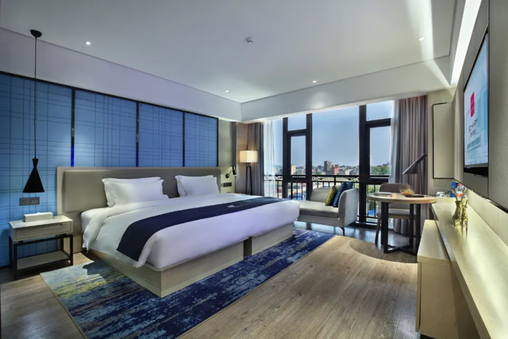Гуйлинь: Echarm Hotel Guilin North High Speed Railway Station