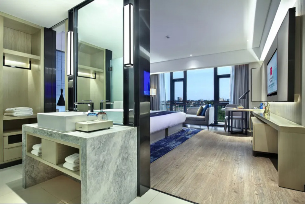 Гуйлинь: Echarm Hotel Guilin North High Speed Railway Station