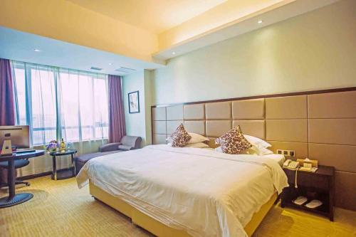 Vienna International Hotel (Fuzhou Taijiang Wanda Gaohu Longfu) — фото 6