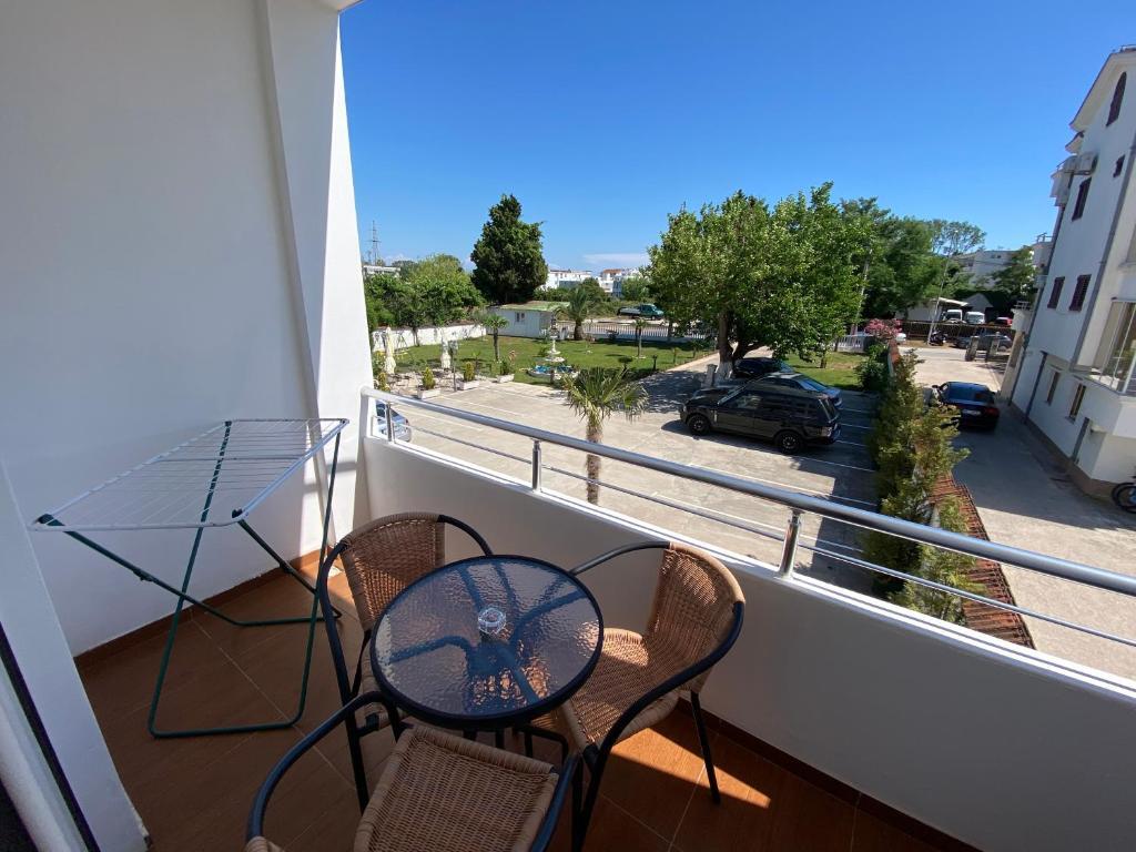 Ульцинь: Apartments Vila Sara M