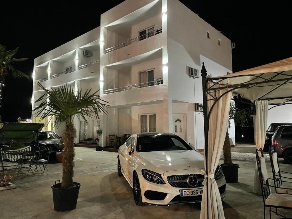 Ульцинь: Apartments Vila Sara M