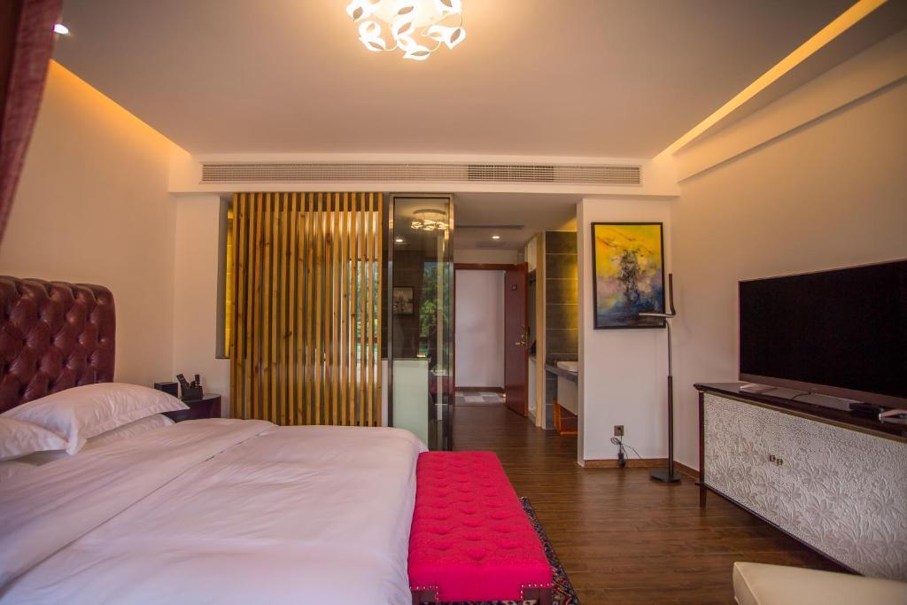 Чжанцзяцзе: Zhi Shang Luxury Hotel
