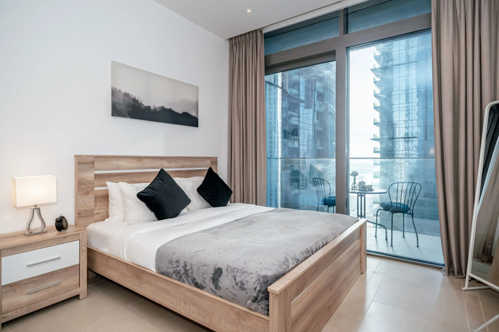 Дубай: Marina Gate I by Deluxe Holiday Homes